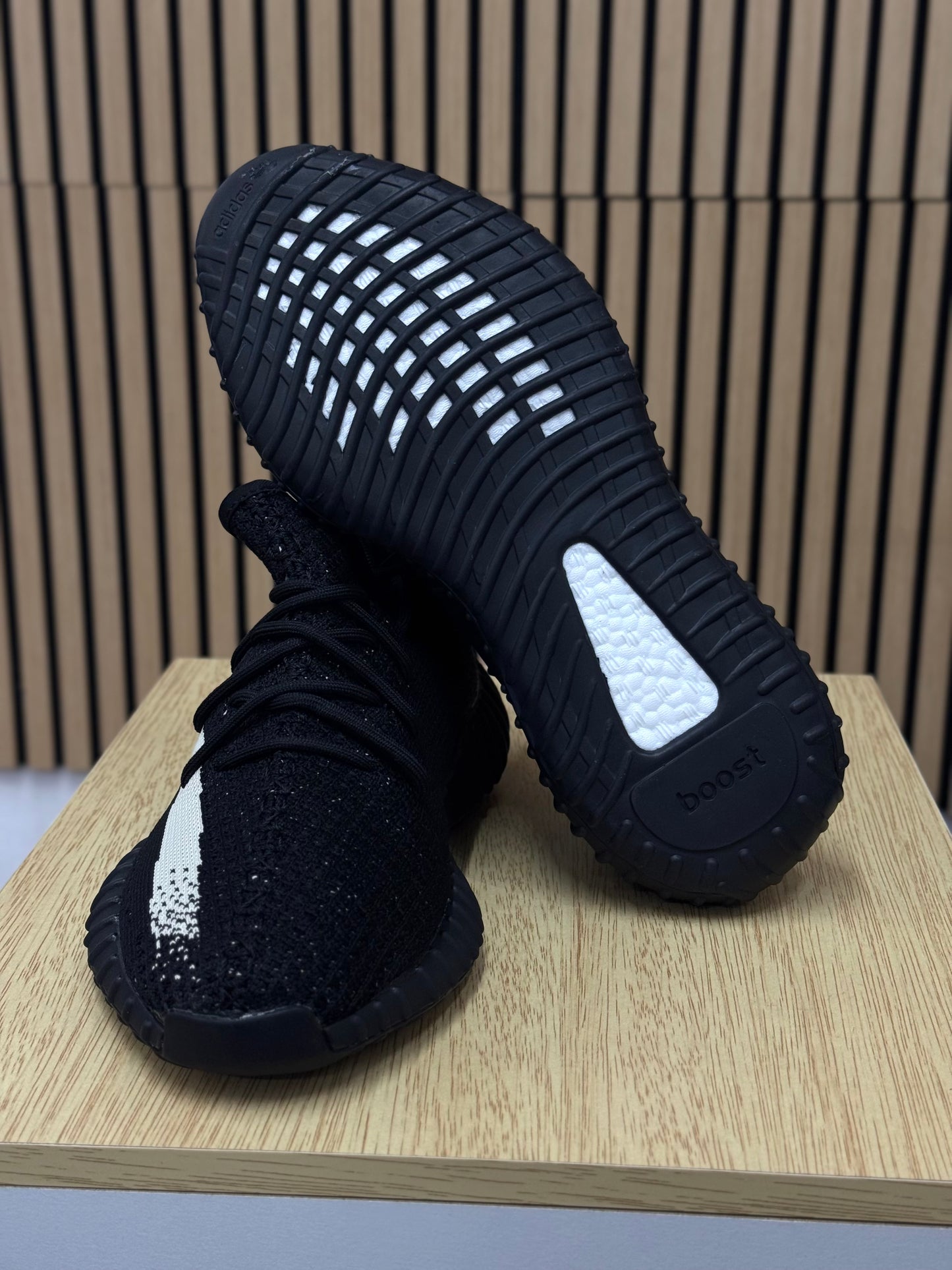 Tenis Adidas Yeezy Oreo😻
