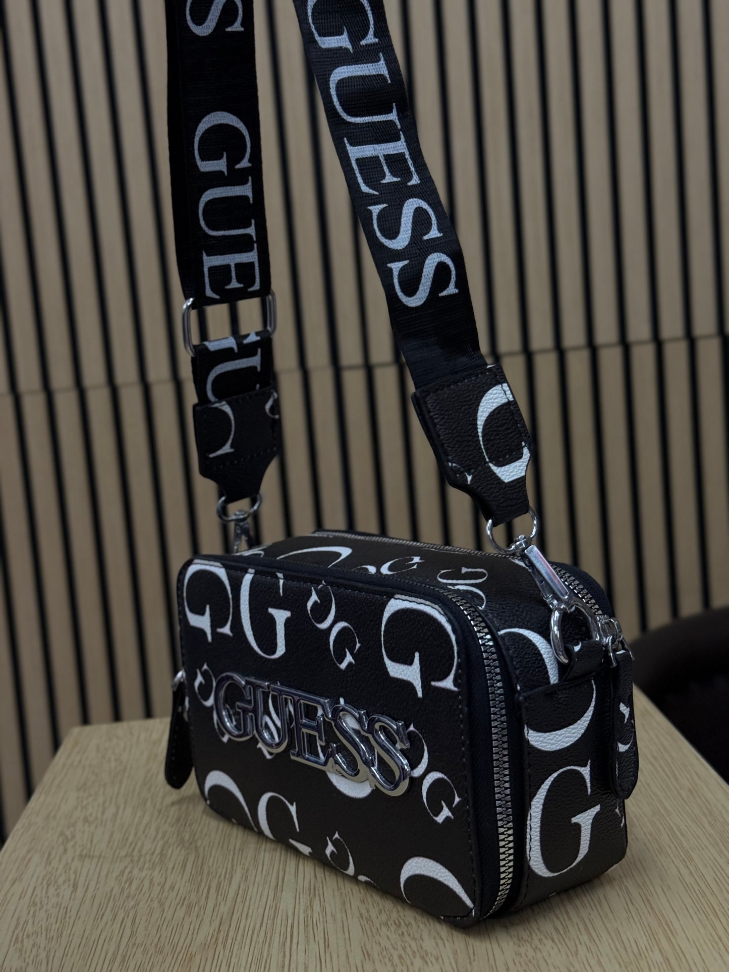 Bolsa Guees 😻