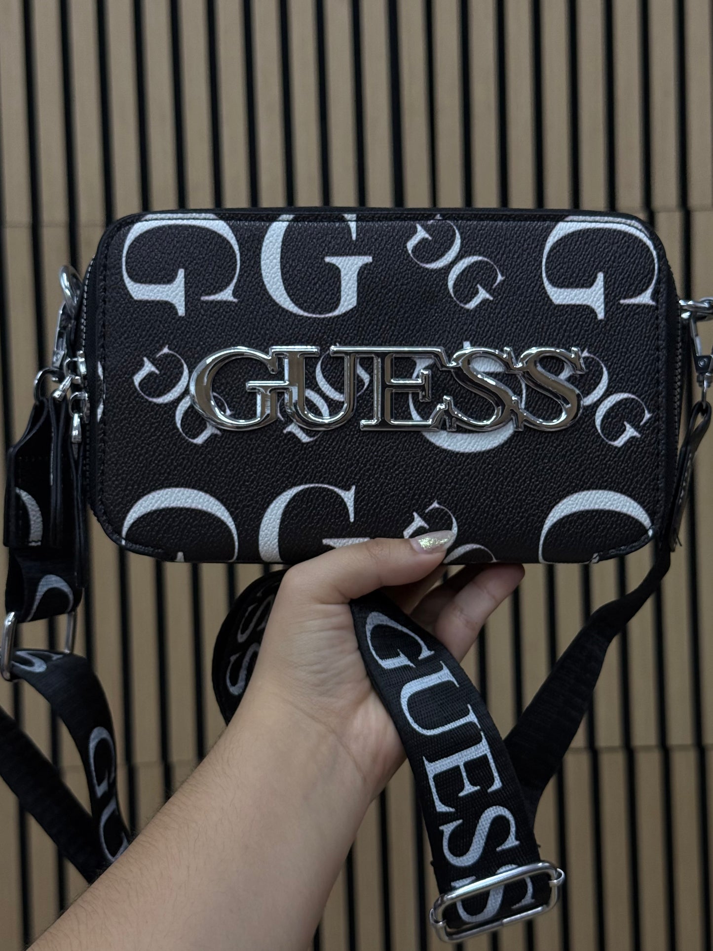 Bolsa Guees 😻