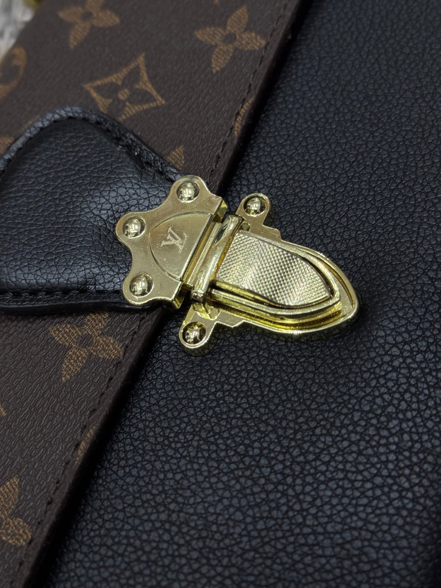 👜 Bolsa Louis Vuitton 🤎✨