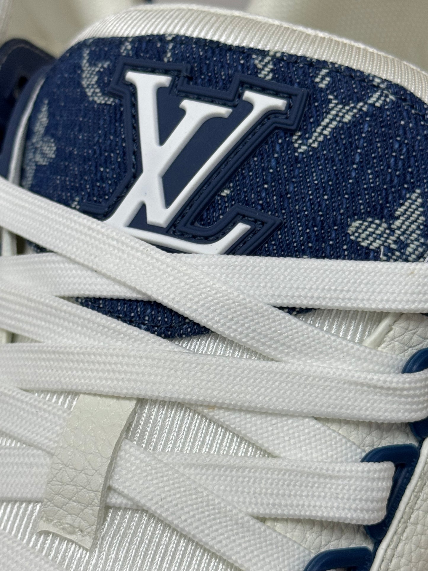 Tenis LV trainer