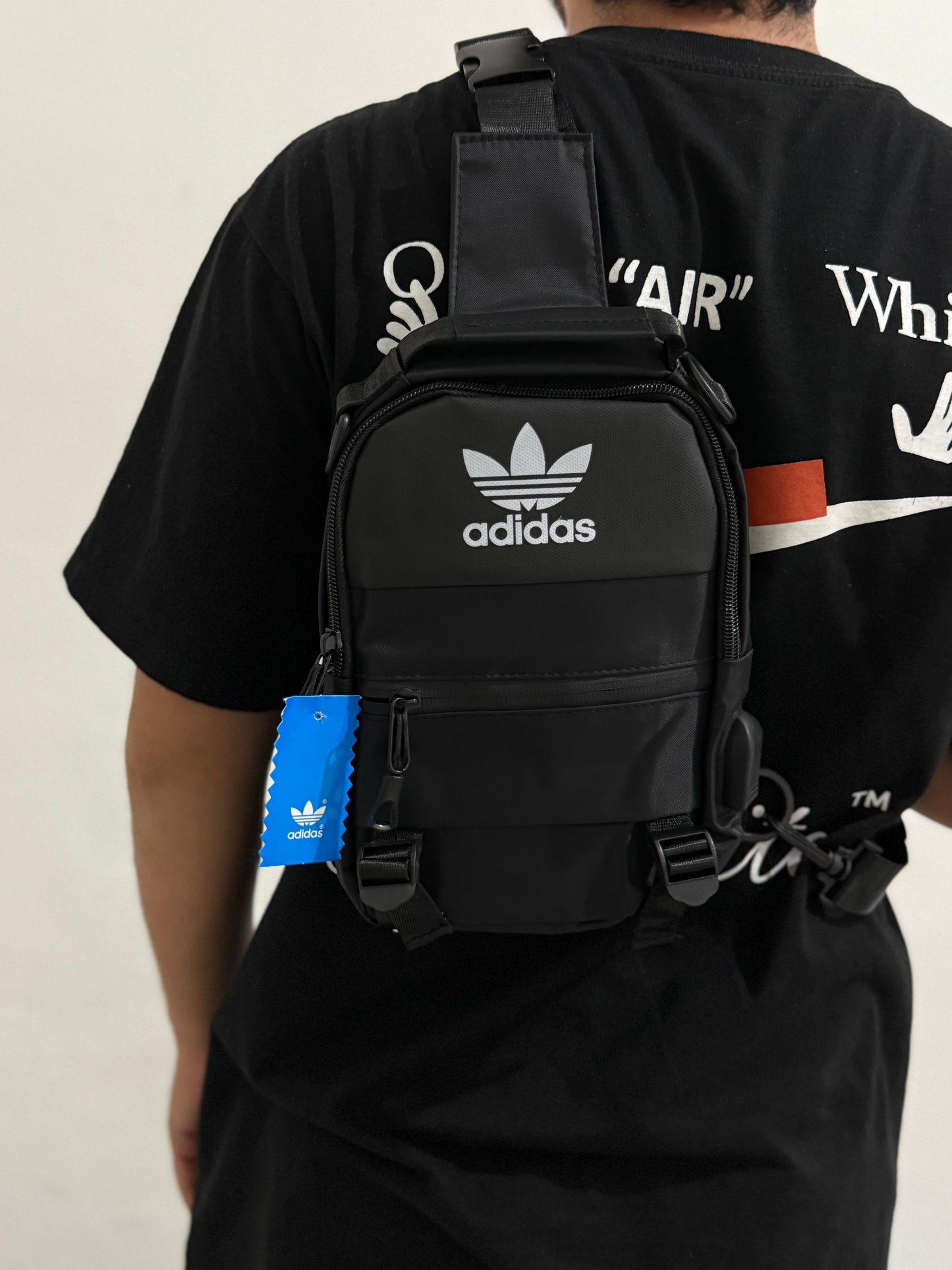 Bandolera Adidas🎒