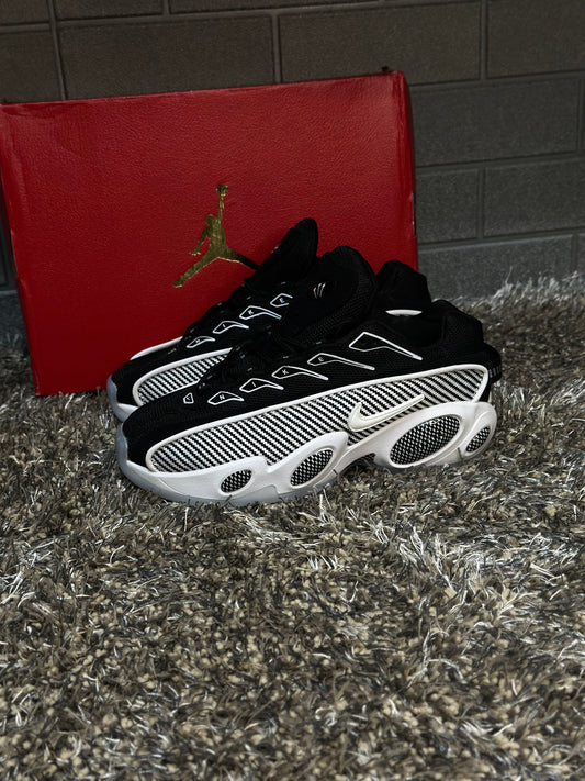 tenis deportivos blaco con negro